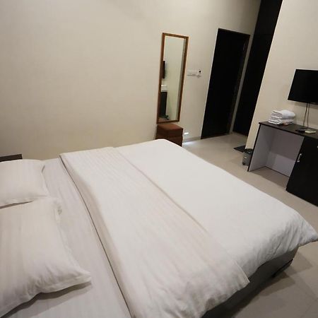 Hotel Ravi Residency Nadiād Eksteriør bilde