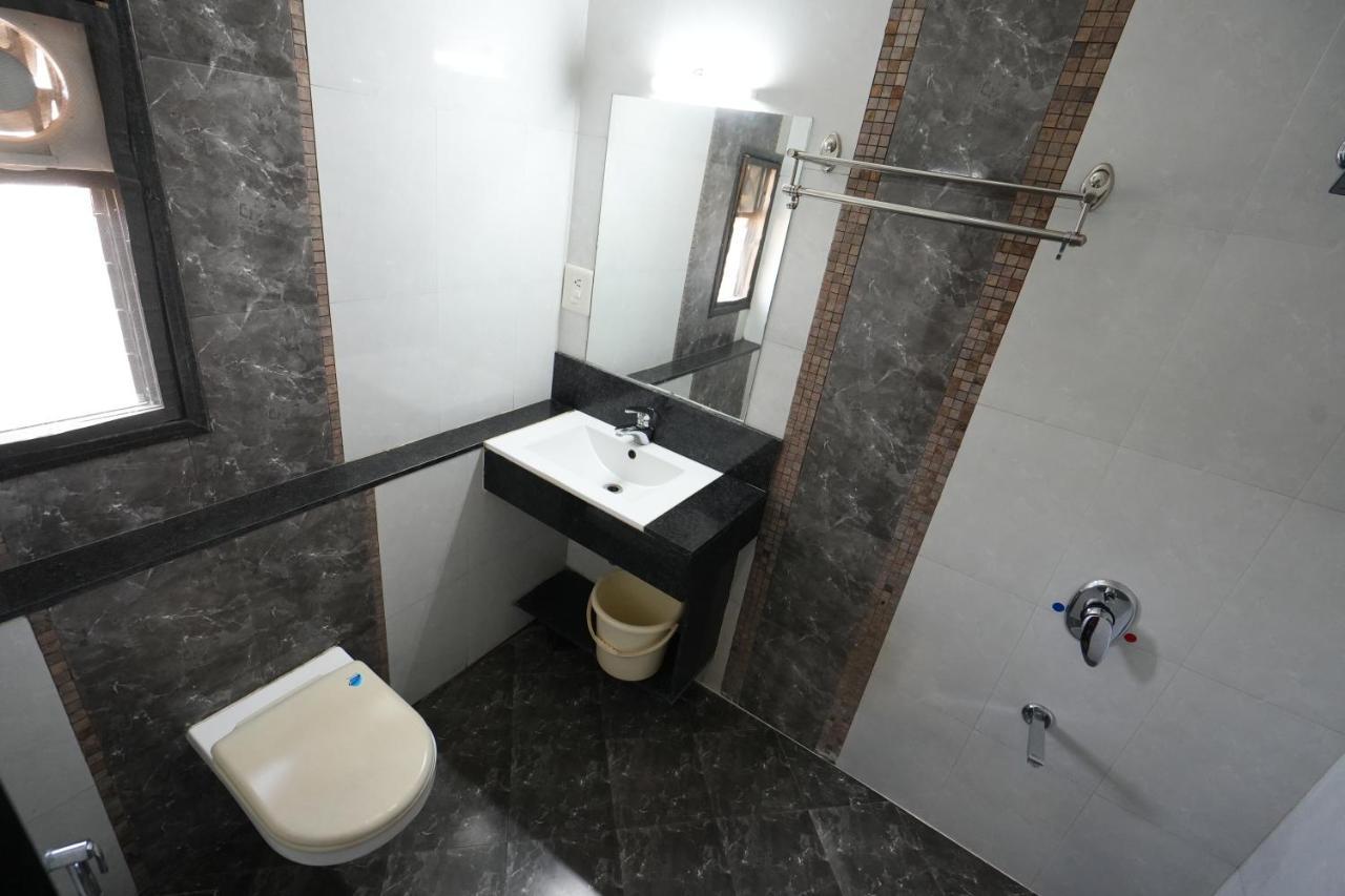 Hotel Ravi Residency Nadiād Eksteriør bilde
